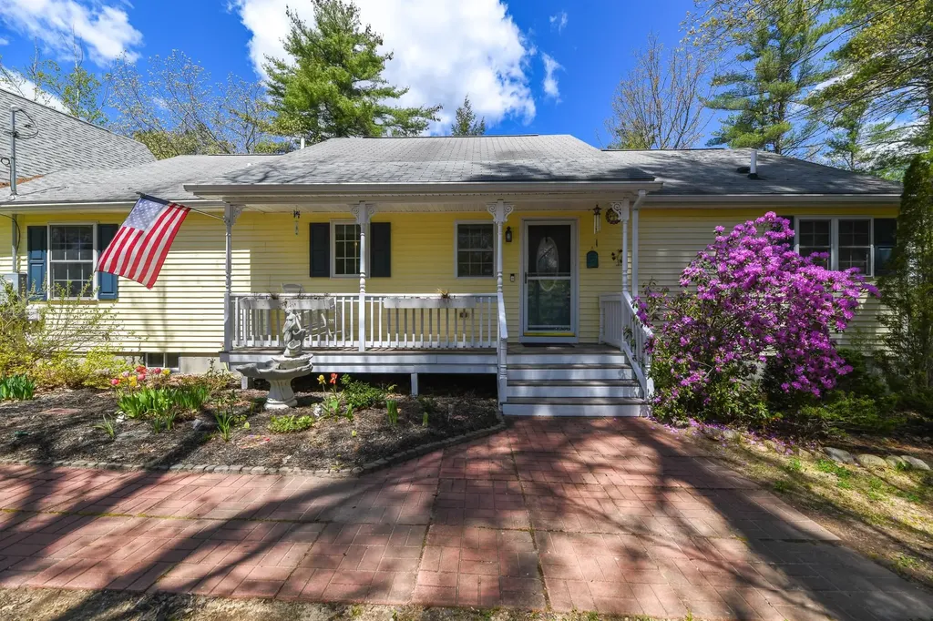 92 Gold Coast Drive Wakefield NH 03830