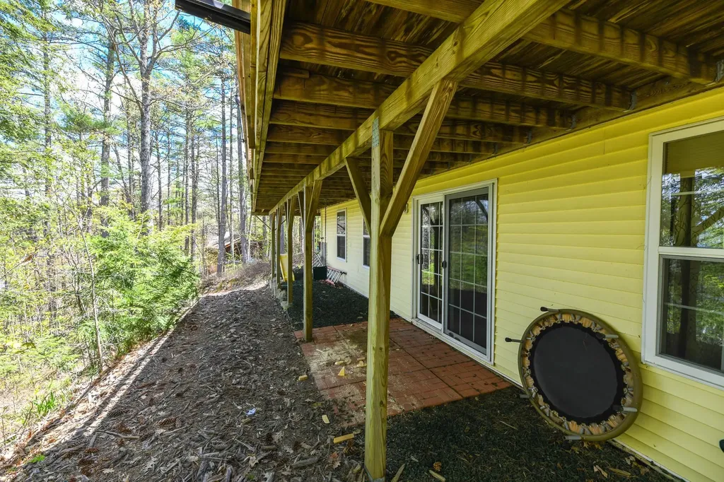 92 Gold Coast Drive Wakefield NH 03830