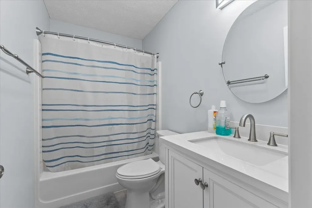 8 Evergreen Drive Milton VT 05468