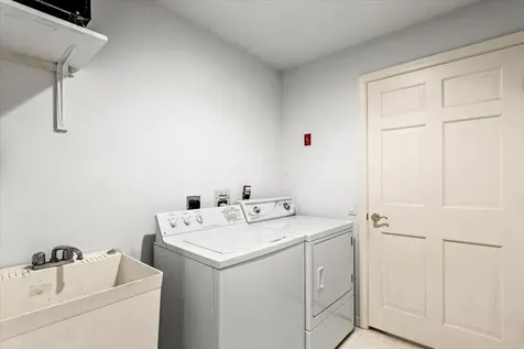 660 Dalewood Road Jamaica VT 05343