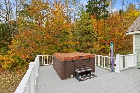 660 Dalewood Road Jamaica VT 05343