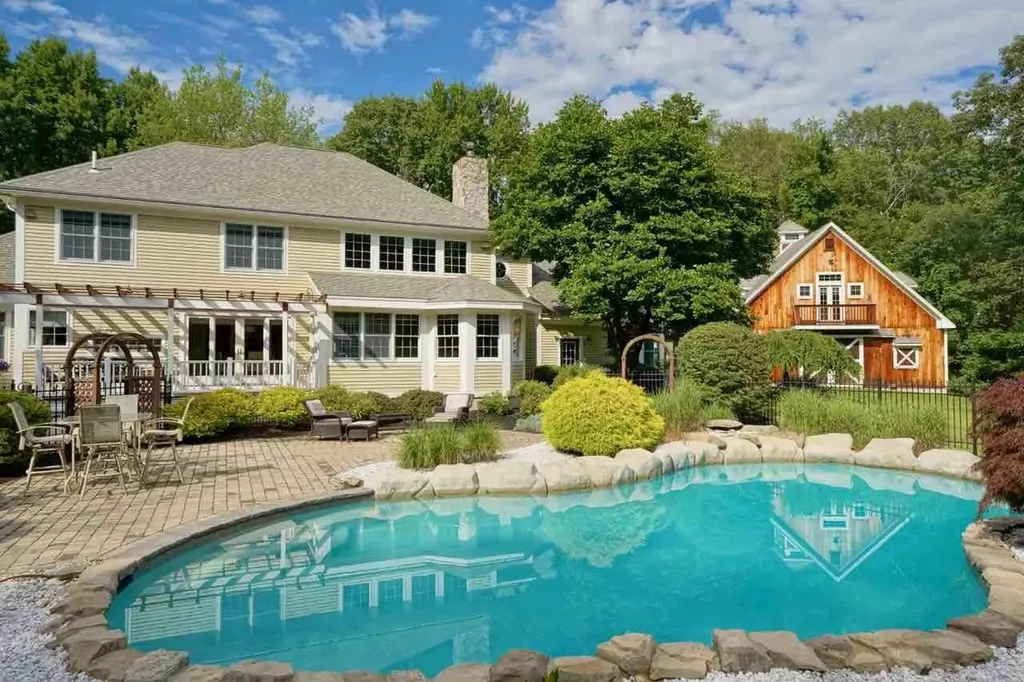 606 Greenland Road Portsmouth NH 03801