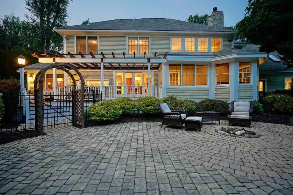 606 Greenland Road Portsmouth NH 03801