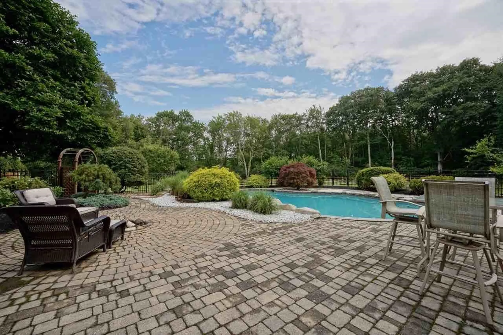 606 Greenland Road Portsmouth NH 03801