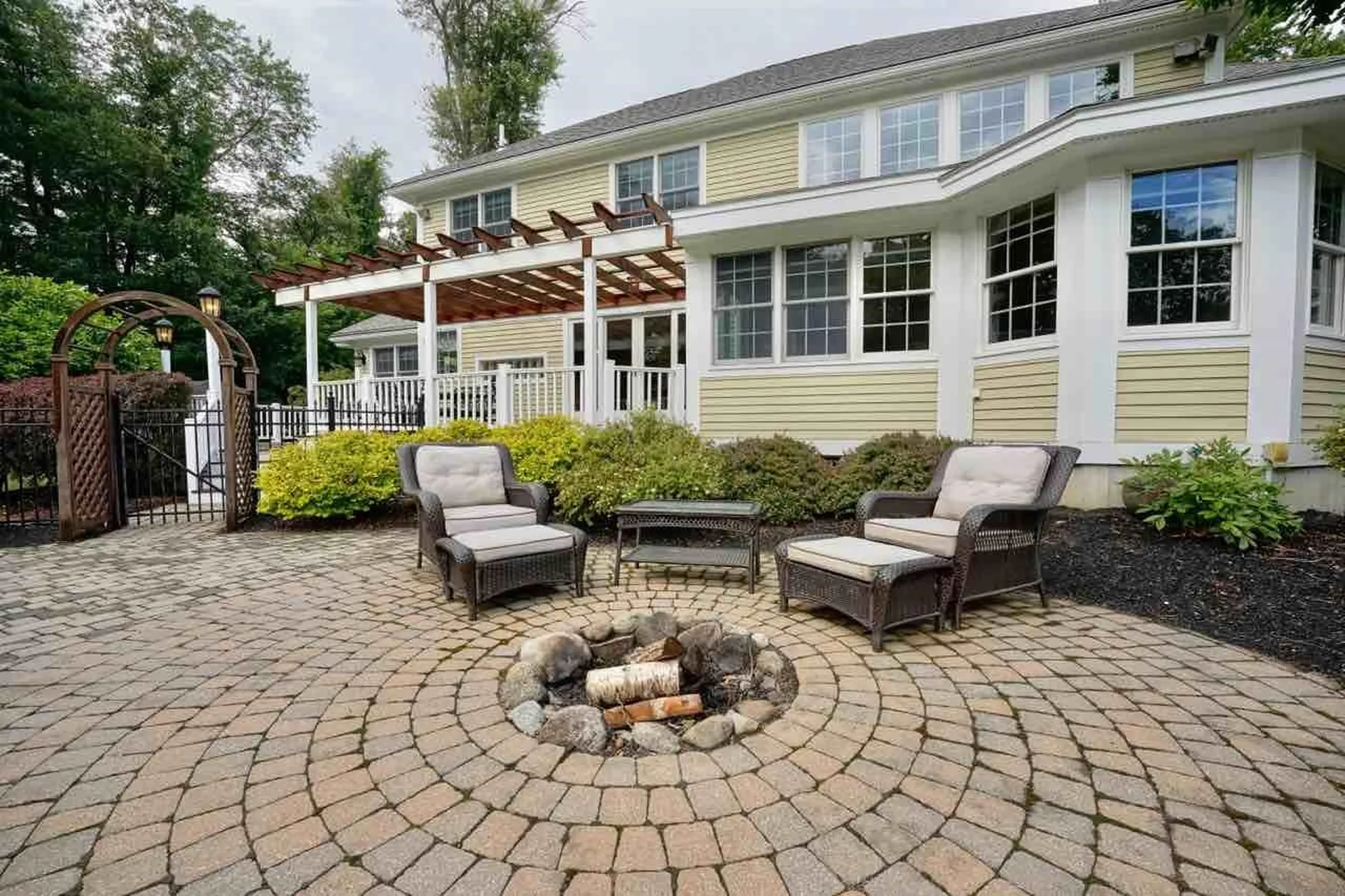 606 Greenland Road Portsmouth NH 03801
