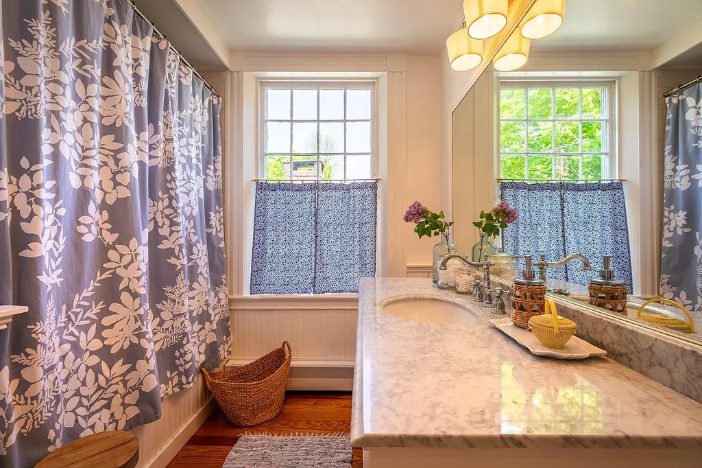 4980 South Road Woodstock VT 05071