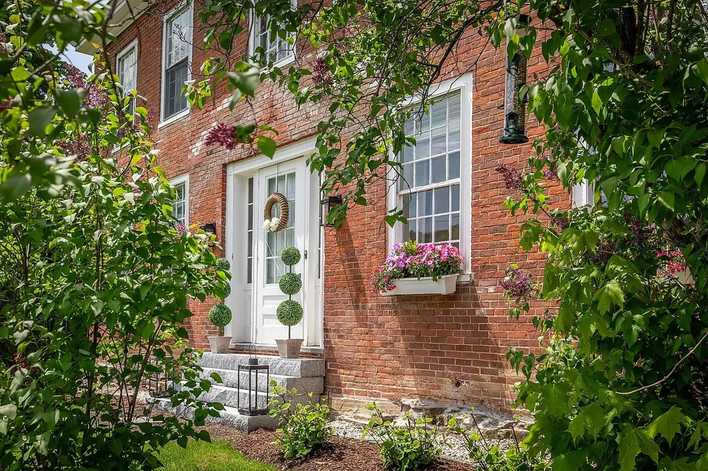 4980 South Road Woodstock VT 05071