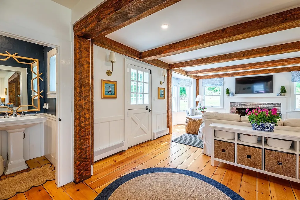 4980 South Road Woodstock VT 05071