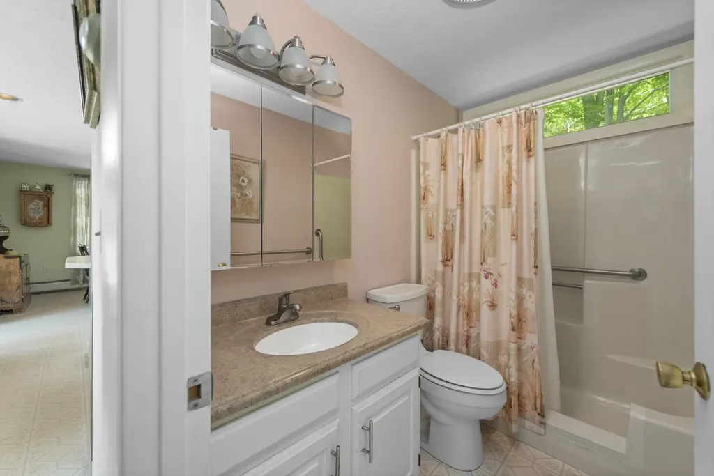 154 Fox Run Bristol NH 03222