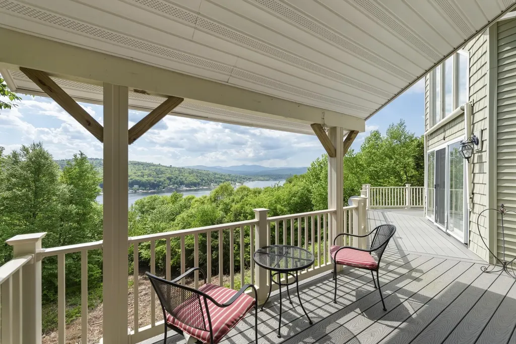 154 Fox Run Bristol NH 03222