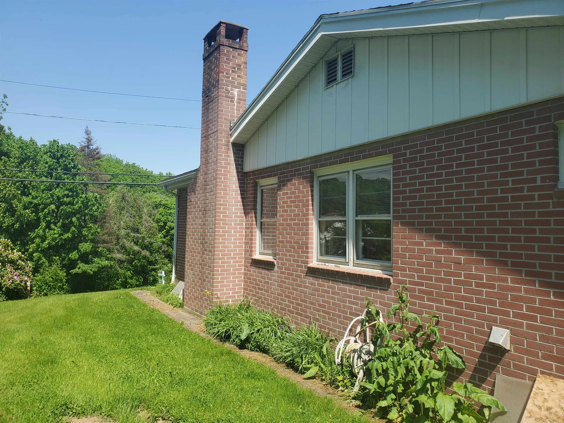 139 Union Street Springfield VT 05156