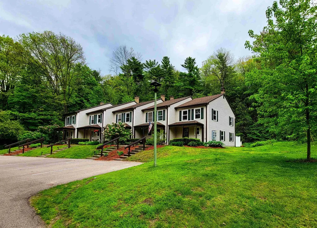 156 Whispering Pines Colchester VT 05446