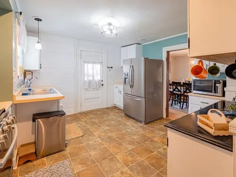 287 East Main Street Poultney VT 05764