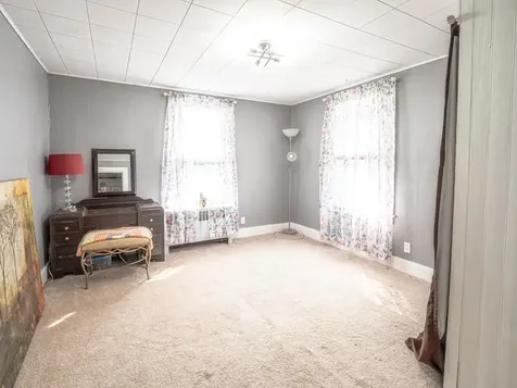 287 East Main Street Poultney VT 05764