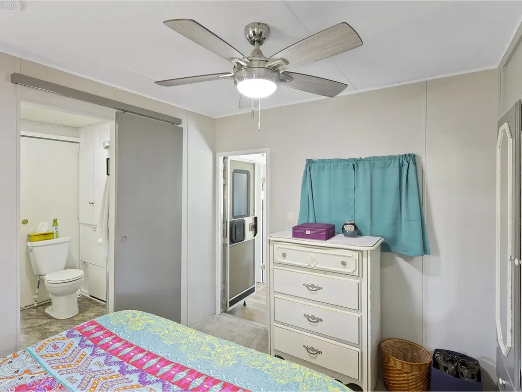 5 Driftwood Lane South Hero VT 05486