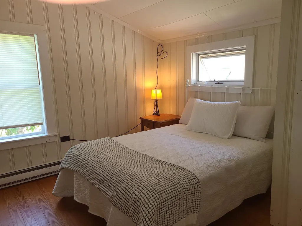 30 Pleasant Street Meredith NH 03253