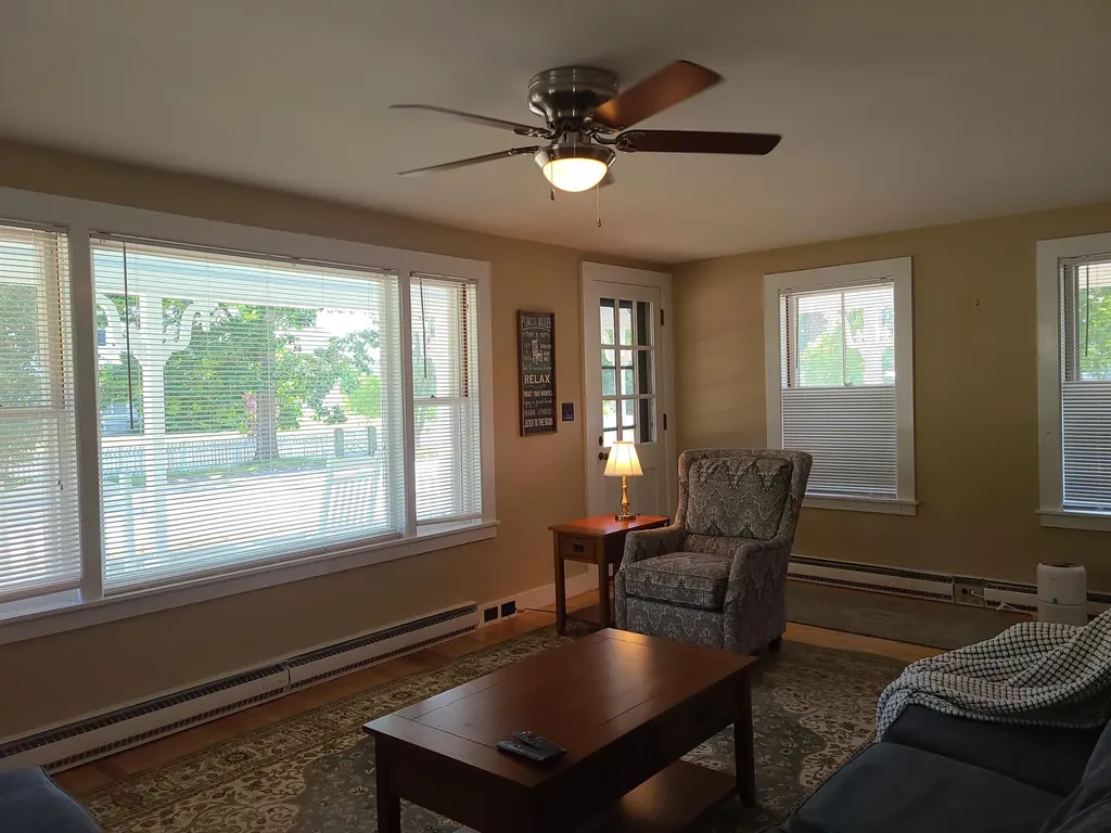 30 Pleasant Street Meredith NH 03253