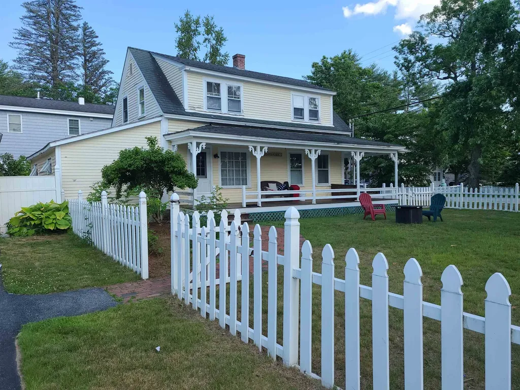 30 Pleasant Street Meredith NH 03253