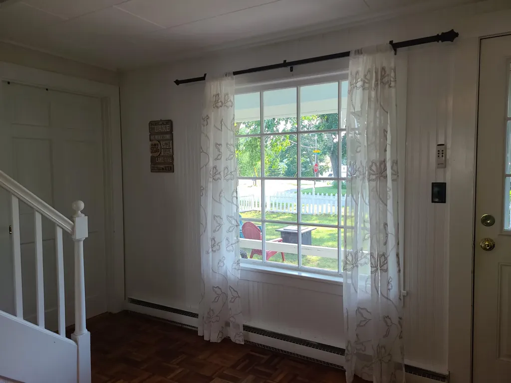 30 Pleasant Street Meredith NH 03253