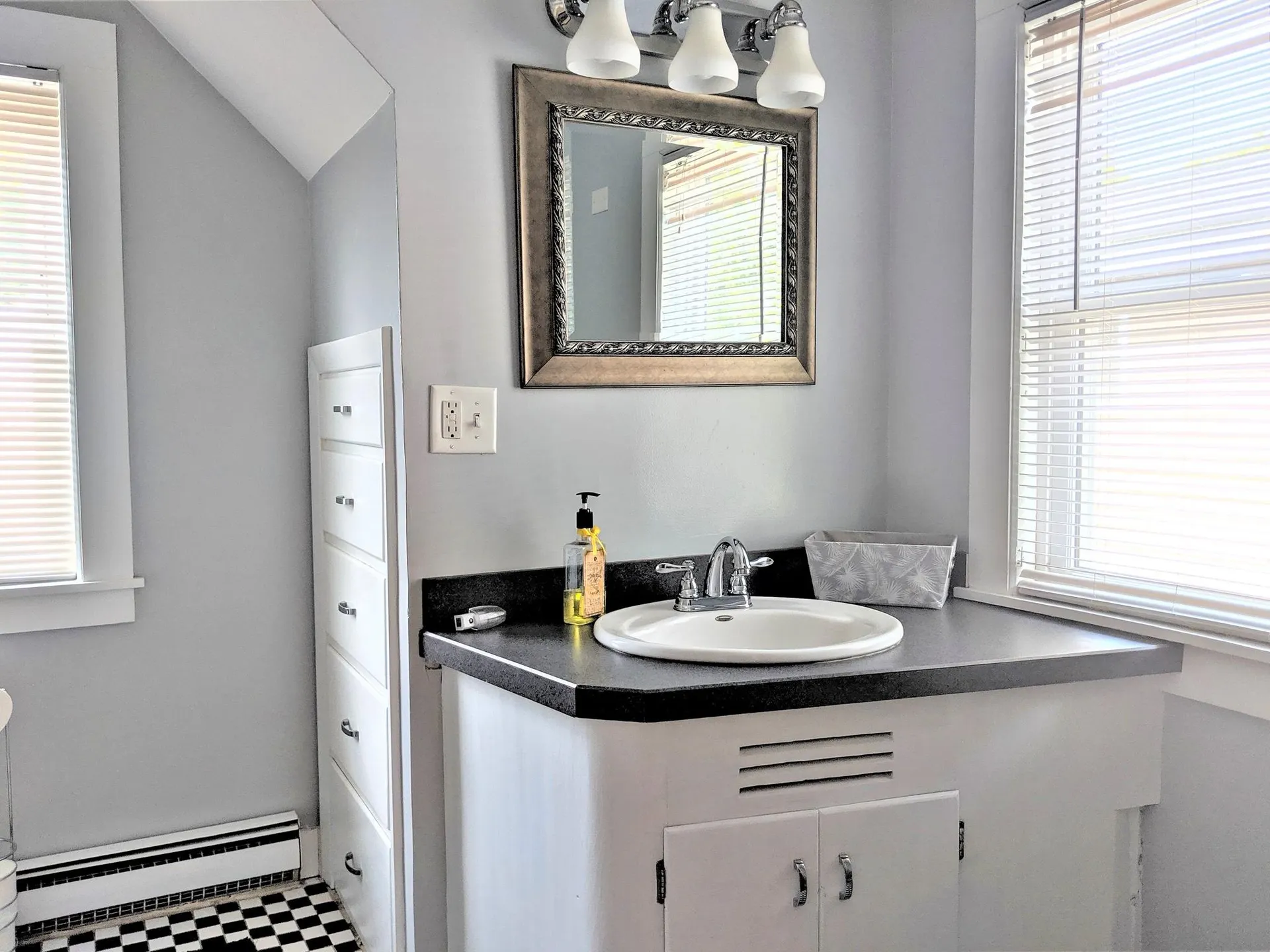 30 Pleasant Street Meredith NH 03253