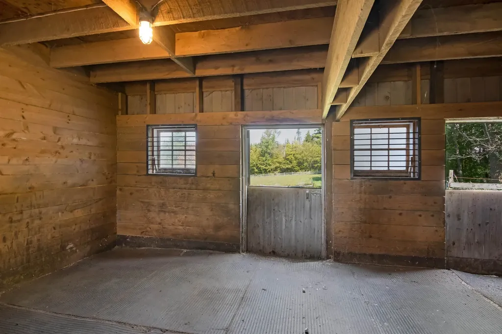 141 Old Farm Lane Warren VT 05674