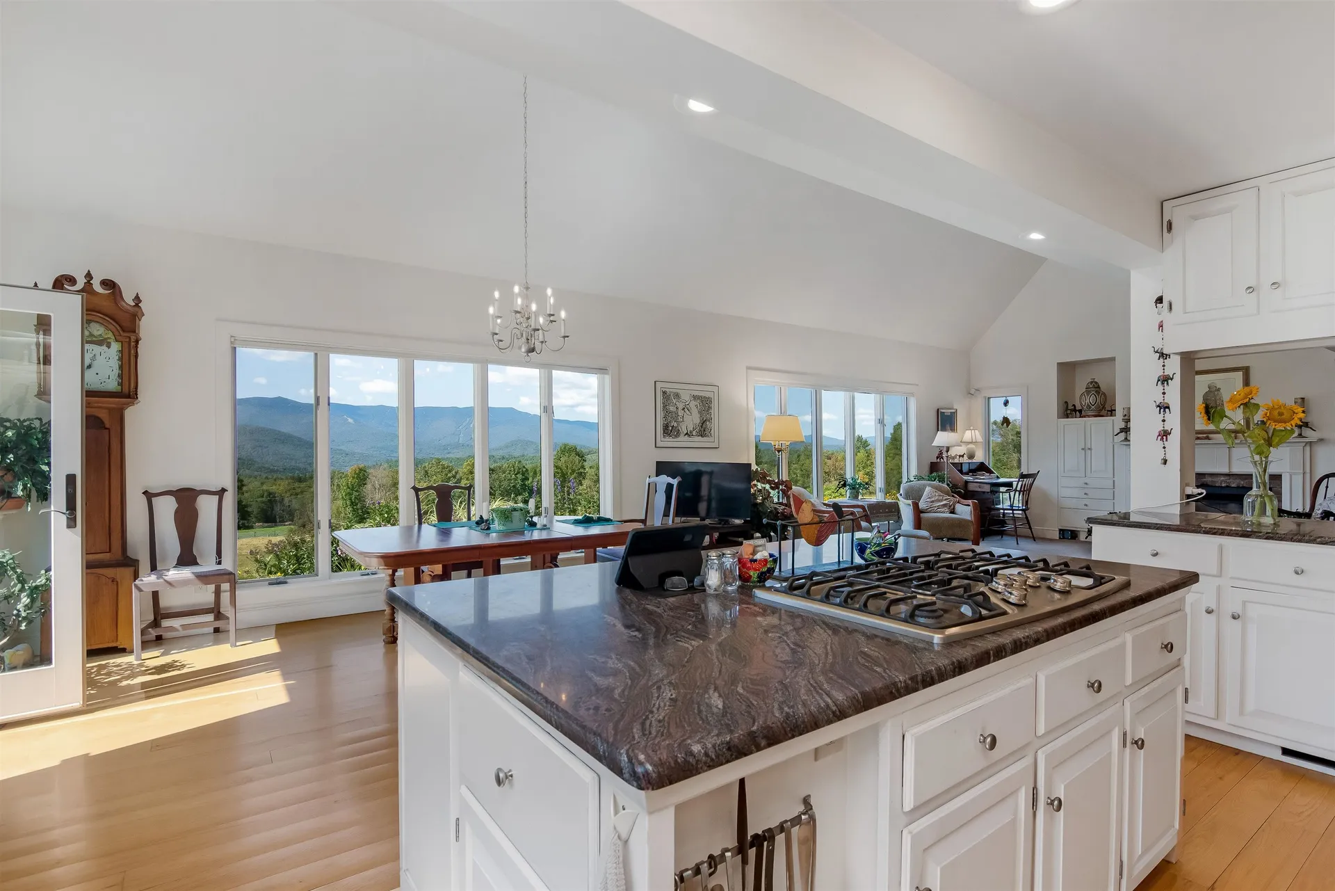 141 Old Farm Lane Warren VT 05674