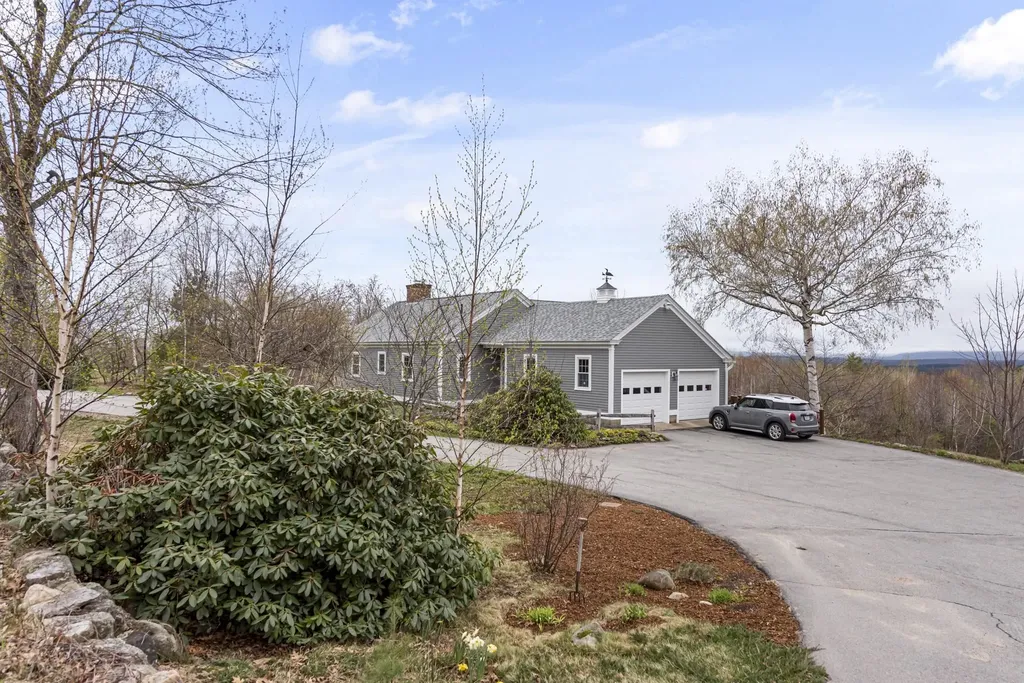 164 Ledge Hill Road Tuftonboro NH 03816