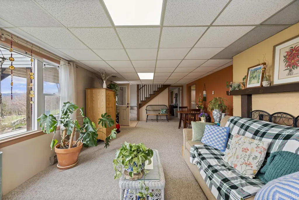 164 Ledge Hill Road Tuftonboro NH 03816