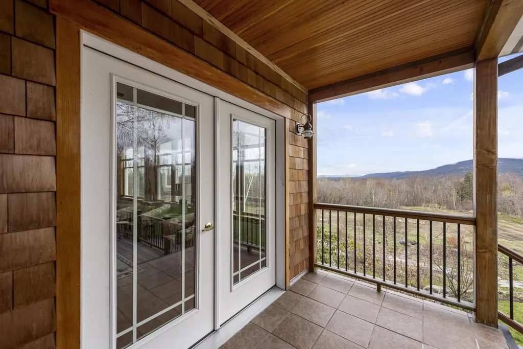 164 Ledge Hill Road Tuftonboro NH 03816