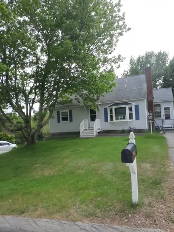 5 Lorraine Street Hudson NH 03051
