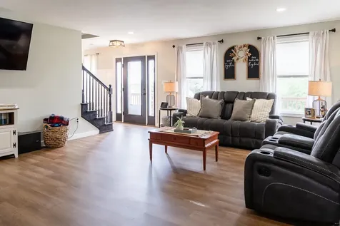 57 Ians Way Rochester NH 03867