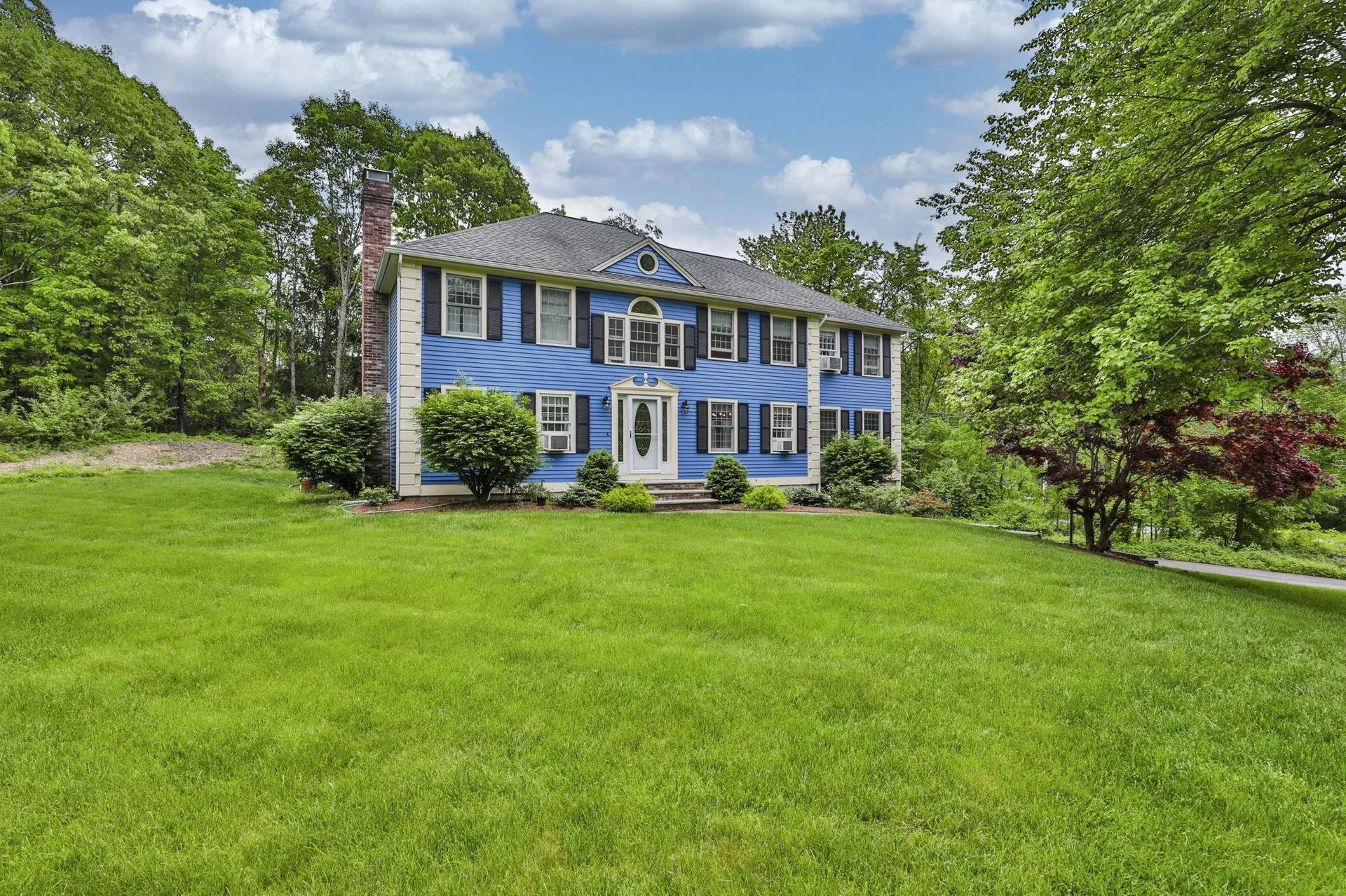 1 Reuben Road Derry NH 03038