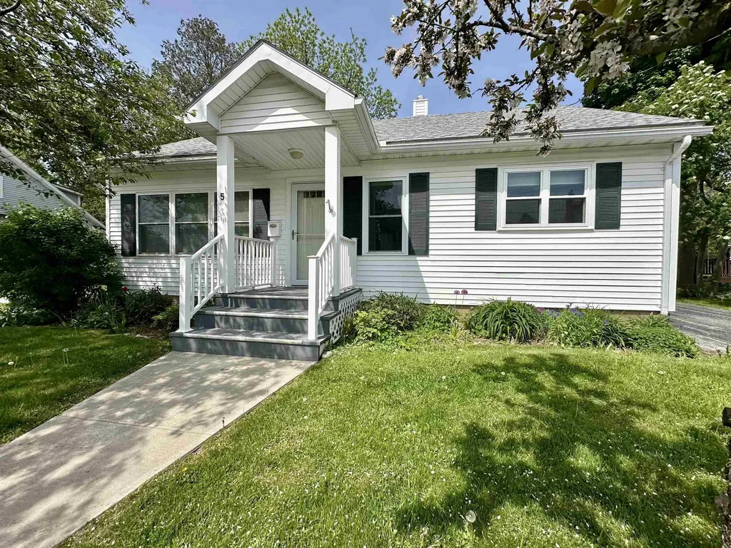 5 Beverly Court St. Albans City VT 05478