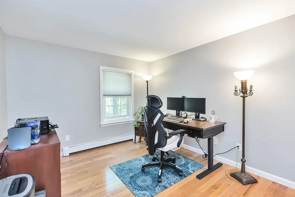 3 Colleny Drive Bedford NH 03110