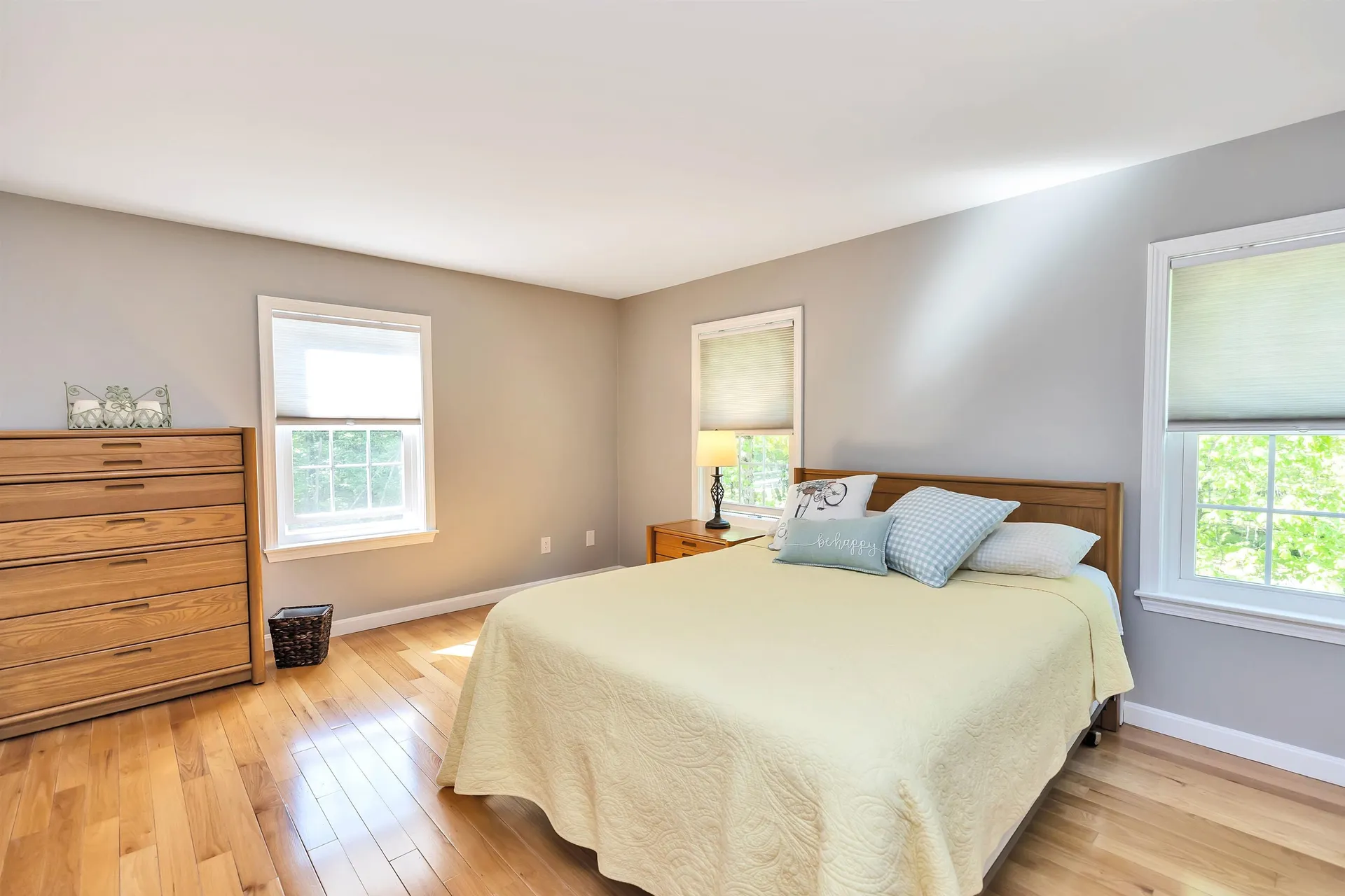 3 Colleny Drive Bedford NH 03110