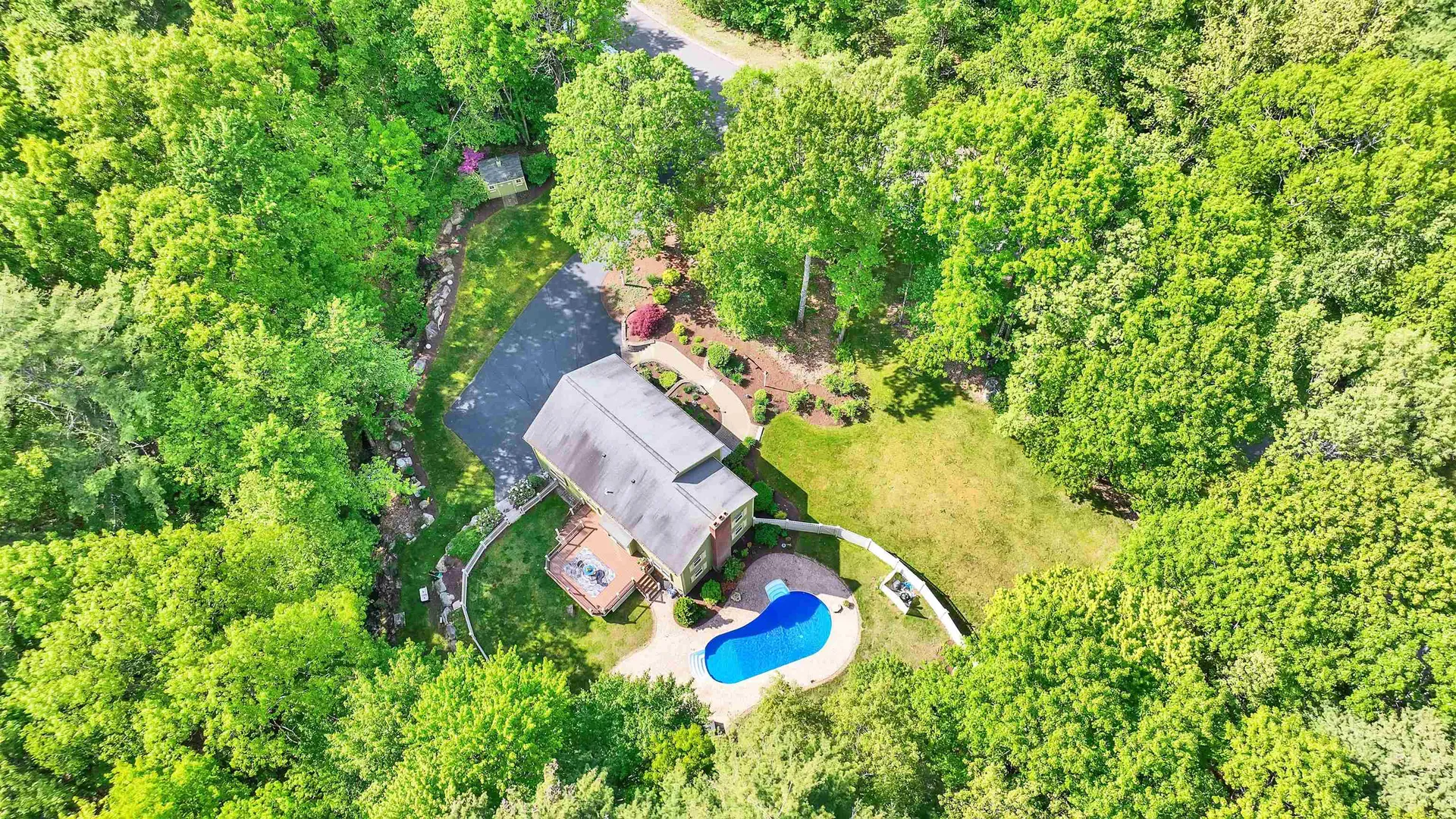3 Colleny Drive Bedford NH 03110