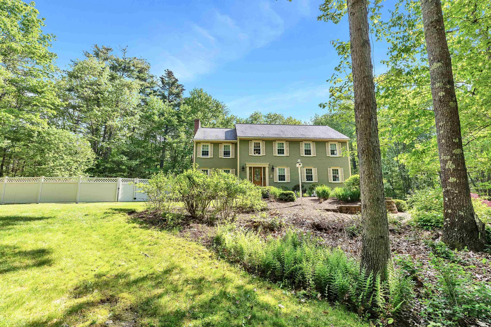 3 Colleny Drive Bedford NH 03110