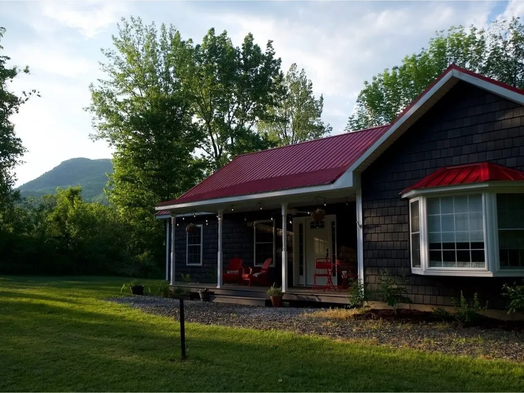 3585 Duxbury Road Bolton VT 05676