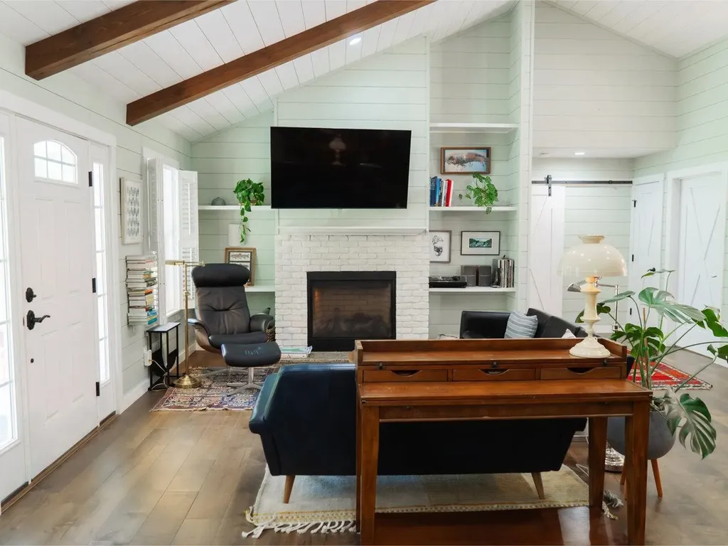 3585 Duxbury Road Bolton VT 05676