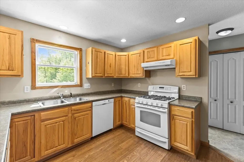 120 Forest Heights Sheldon VT 05483