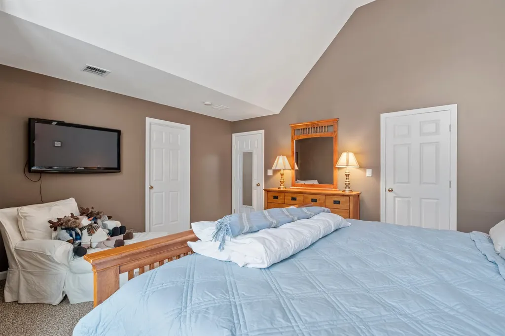 152 Woodland Loop Lincoln NH 03251