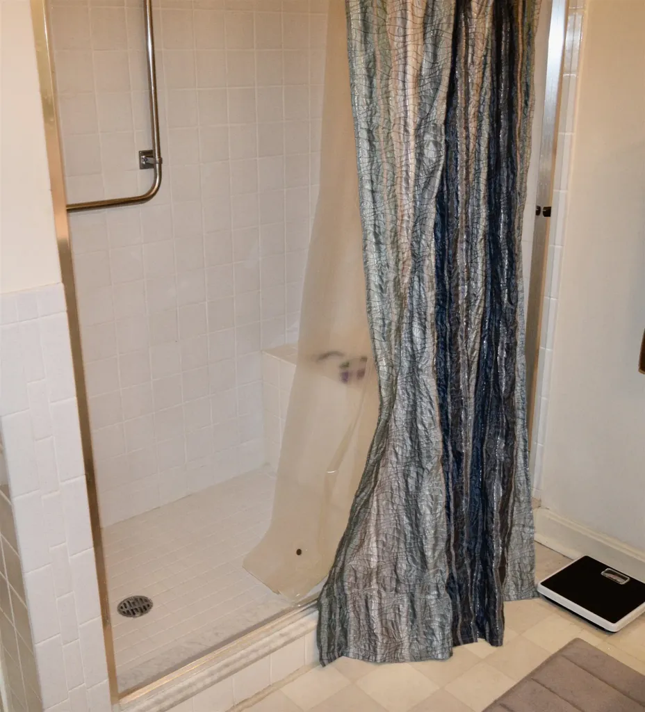 209 Squires Lane New London NH 03257