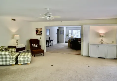 209 Squires Lane New London NH 03257