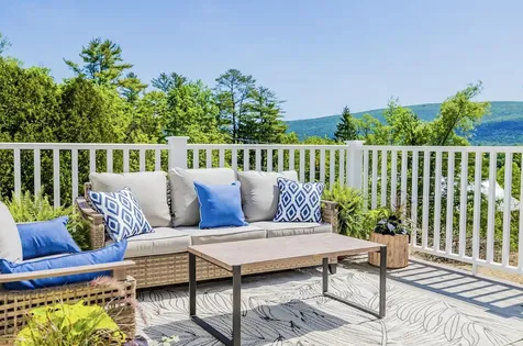 3746-3738 Main Street Manchester VT 05252