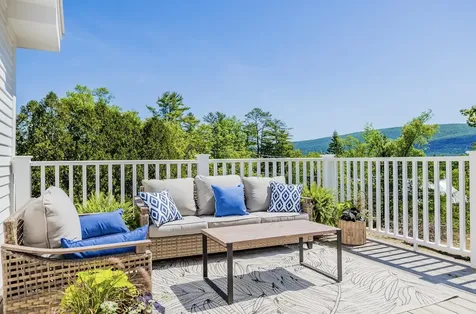 3746-3738 Main Street Manchester VT 05252