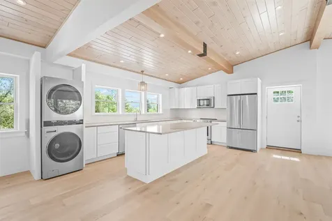 3746-3738 Main Street Manchester VT 05252