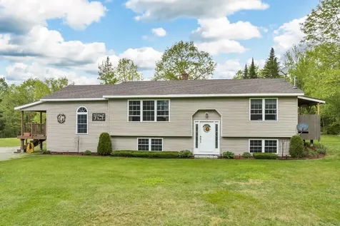 22 Holiday Acres Road Whitefield NH 03598