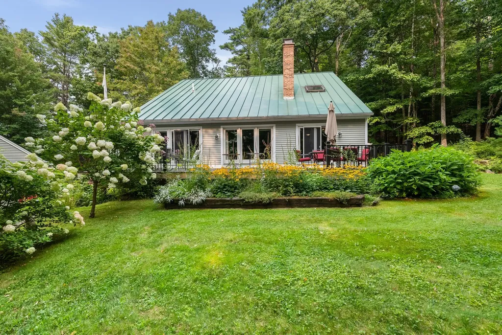 70 Lake Avenue Sunapee NH 03782
