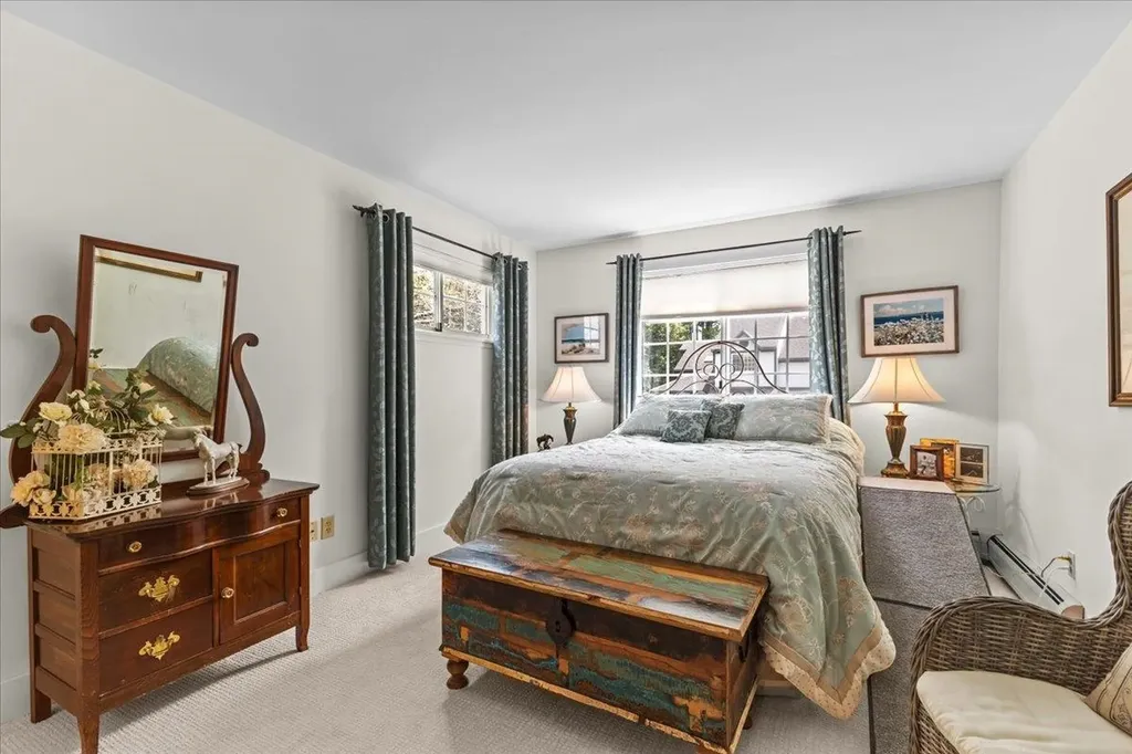 25 Lake Forest Drive Burlington VT 05401