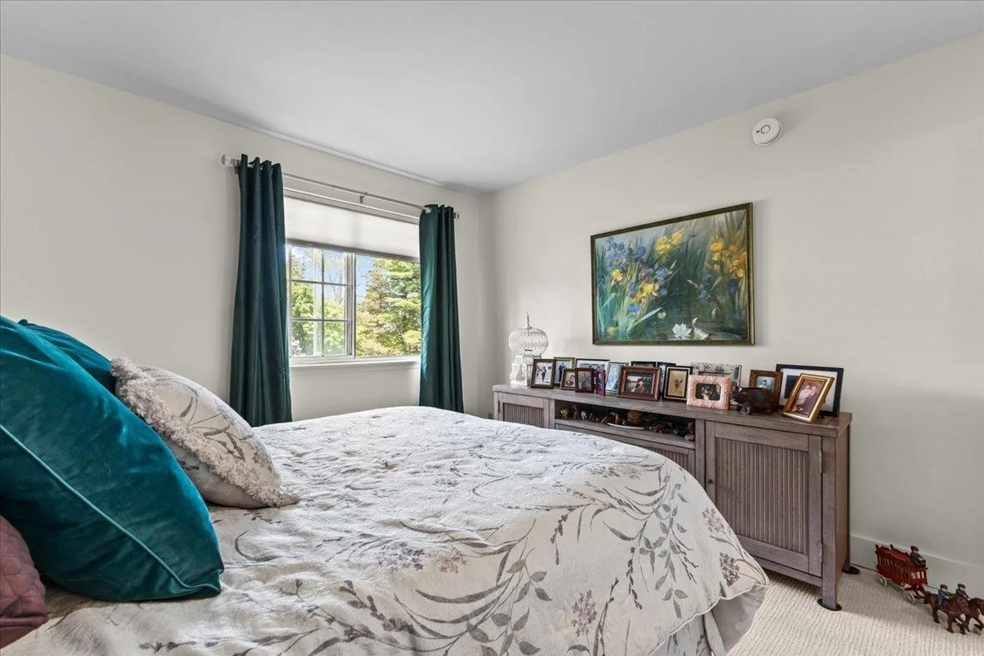 25 Lake Forest Drive Burlington VT 05401
